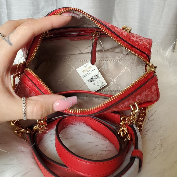 MICHAEL KORS red blaire XS crossbody bag - Picture 3 of 5